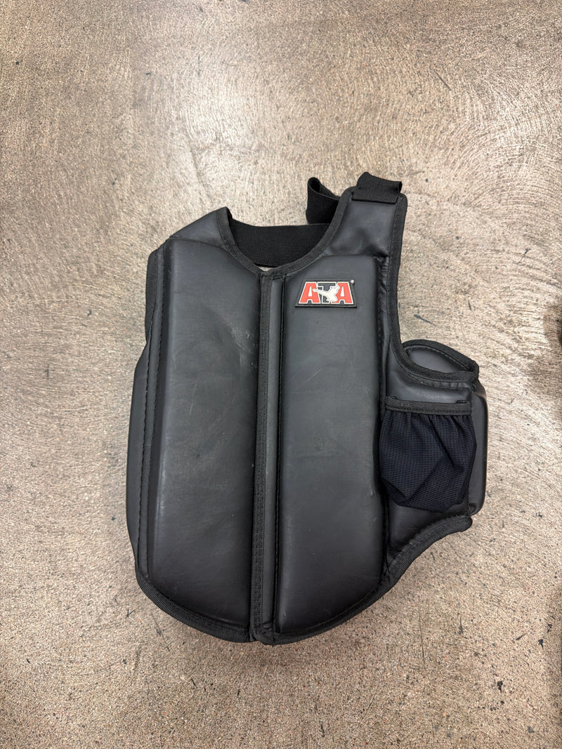 Load image into Gallery viewer, Used ATA Chest Protector Black Size Small

