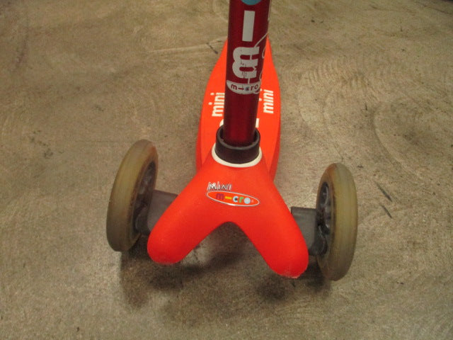 Load image into Gallery viewer, Used Micro Mini Red Scooter
