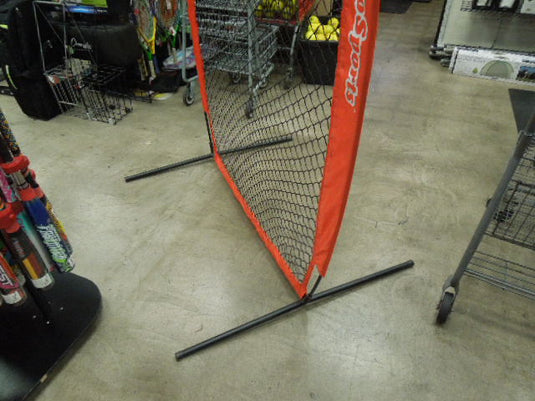 Used GoSports 7 ft x 4 ft I-Screen with Carry Bag