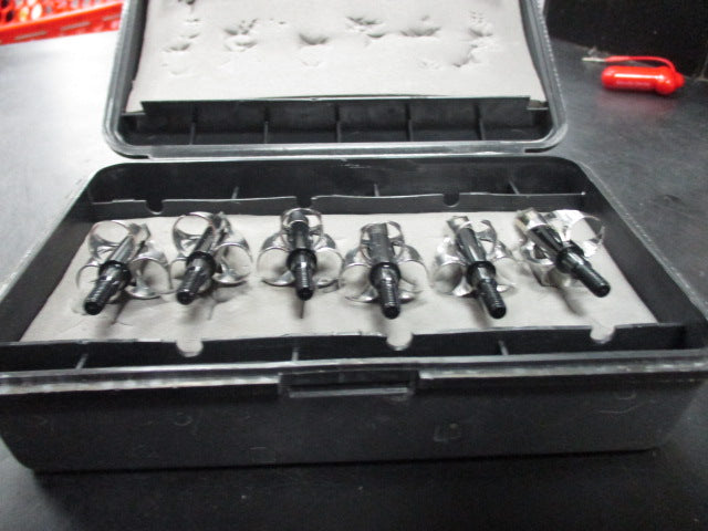 Load image into Gallery viewer, Used Steel Tip 100 Grain Archery Points Arrow Hooked Curved Blades 6-Piece
