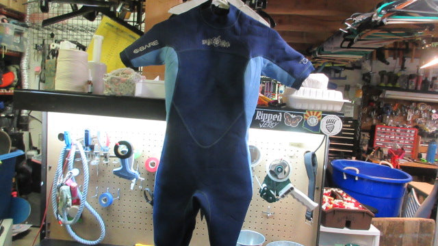 Load image into Gallery viewer, Used Bare Crush Shorty 2/2mm Wetsuit
