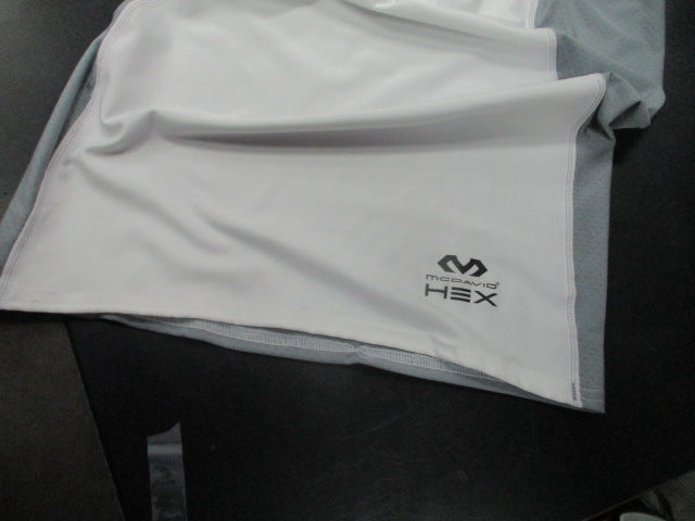 Load image into Gallery viewer, Like New McDavid Hexpad Sternum Shirt Size Youth XLarge
