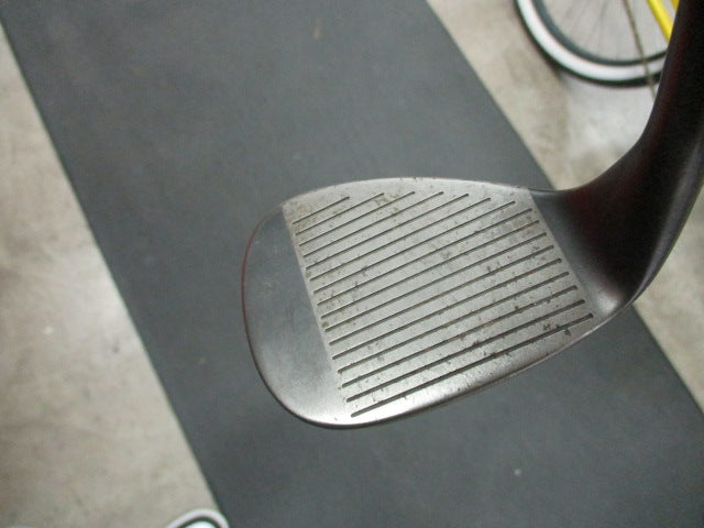 Load image into Gallery viewer, Used Cleveland Tour Action REG 588 60 Deg Wedge - RH
