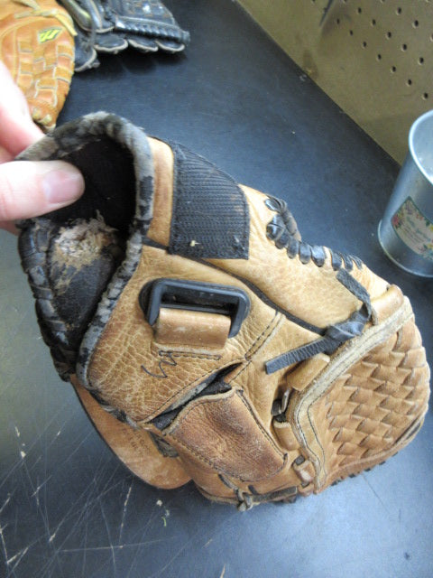 Load image into Gallery viewer, Used Mizuno Prospect Series 12" Glove - RHT
