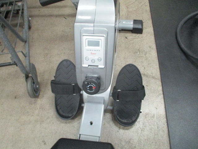 Load image into Gallery viewer, Used Sunny Health &amp; Fitness SF-RW5515 Magnetic Rowing Machine
