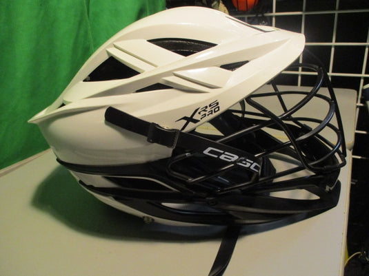 Used Casecasde XRS Pro One Size fit Most Lacrosse Helmet W/ Chin Strap