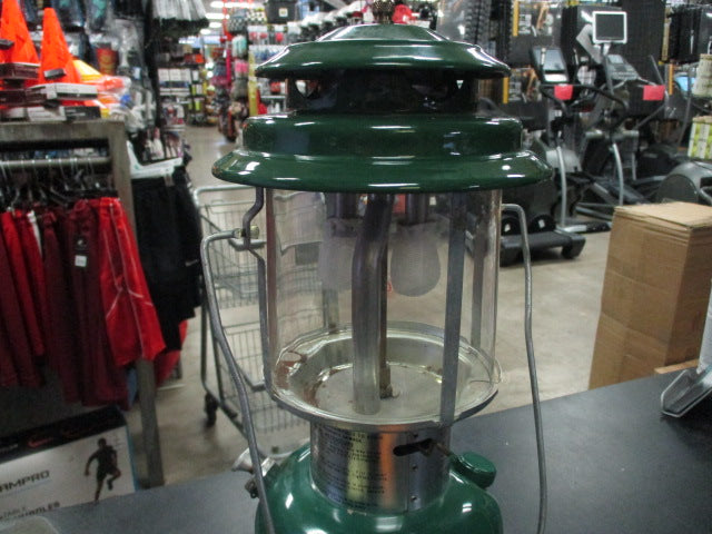 Load image into Gallery viewer, Used Coleman Model 220K 1980s Camping Lantern

