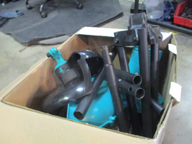 Load image into Gallery viewer, Used The Paceman 176XT Bowling Pitching Machine Cricket
