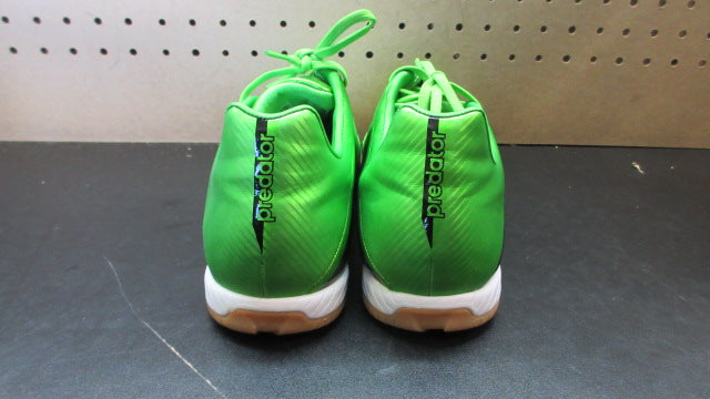 Load image into Gallery viewer, Used Adidas Predator Absolado Indoor Soccer Shoes - Size 7
