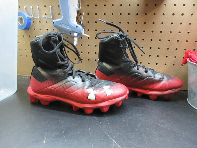 Load image into Gallery viewer, Used Under Armour Highlight 2 RM Football Cleats - Size Youth 6
