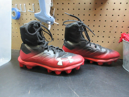 Used Under Armour Highlight 2 RM Football Cleats - Size Youth 6