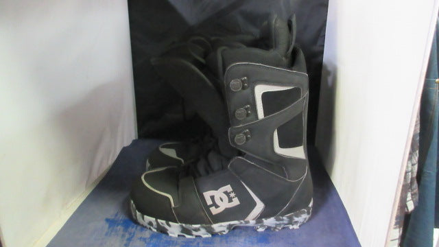 Load image into Gallery viewer, Used DC Rogan 2012 Size 13 Snowboard Boots
