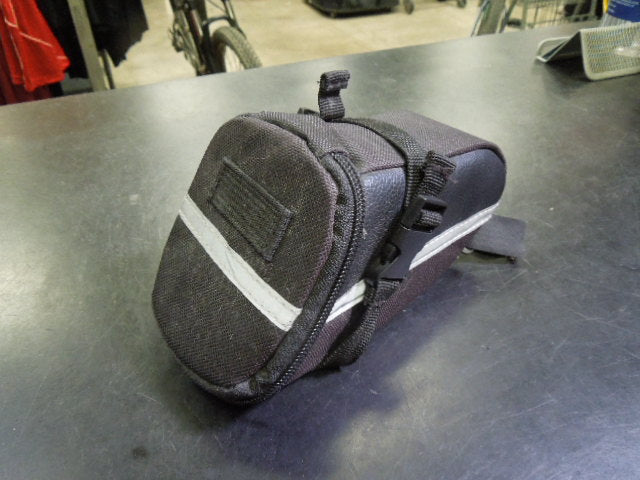 Load image into Gallery viewer, Used Bicyle Saddle Bag
