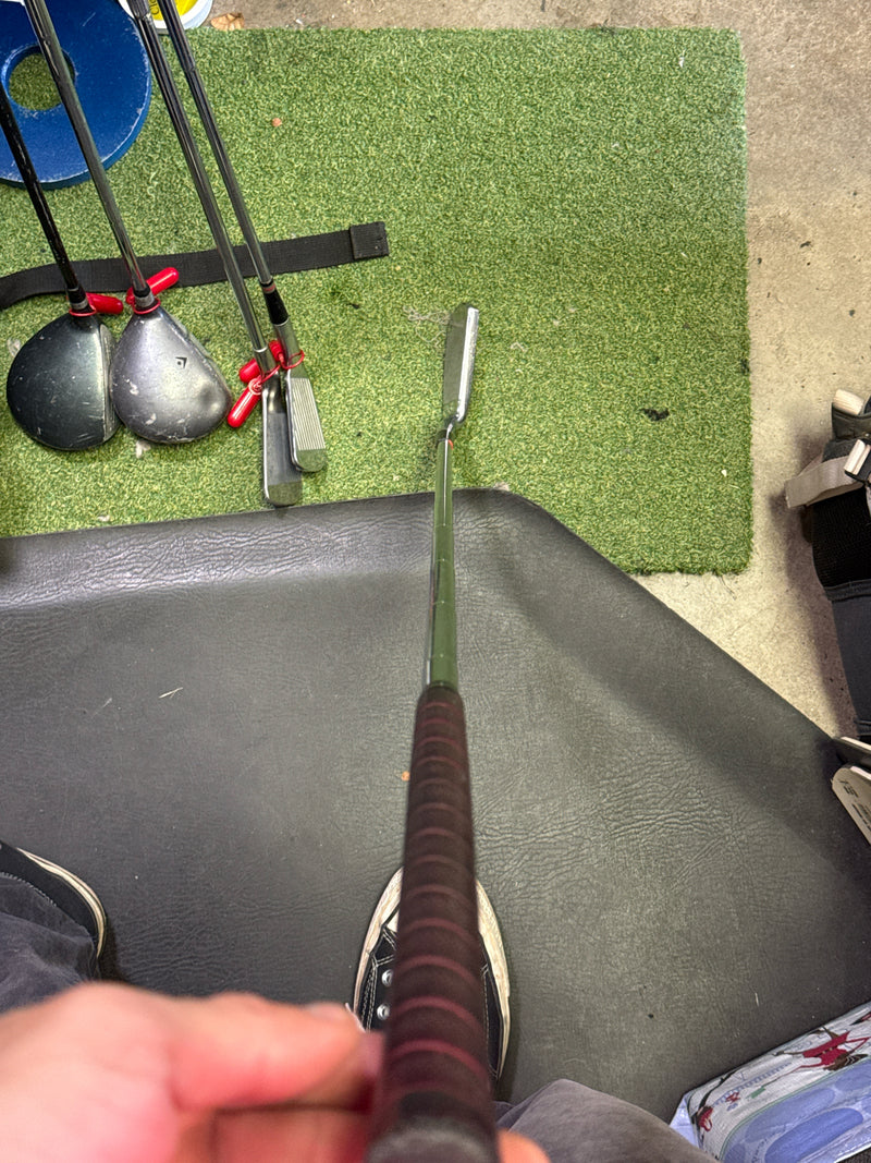 Load image into Gallery viewer, Used Ben Hogan Right Hand Chipper
