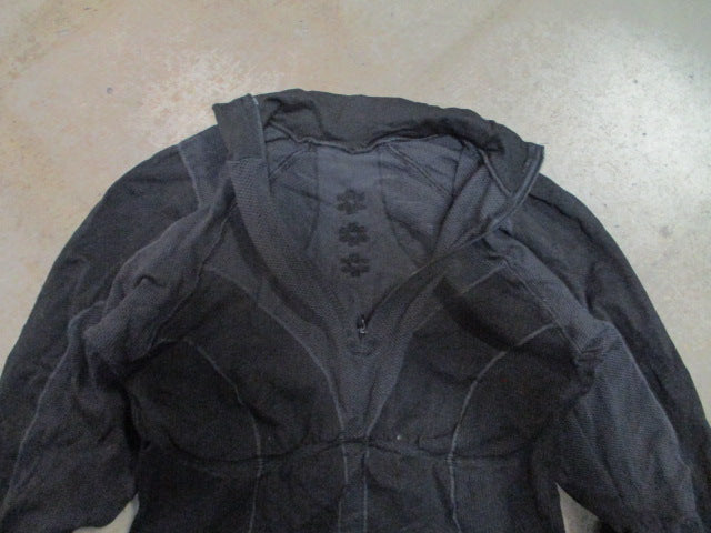 Load image into Gallery viewer, Used Unbranded M-L Cold Weather Base Layer
