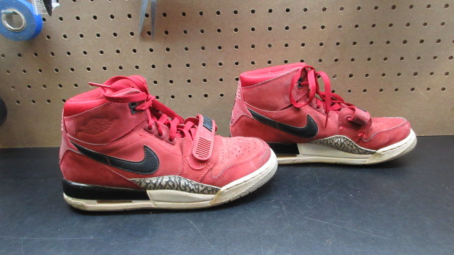 Load image into Gallery viewer, Used Air Jordan Legacy 312 'Toro' Basketball Shoes - Size Youth 7
