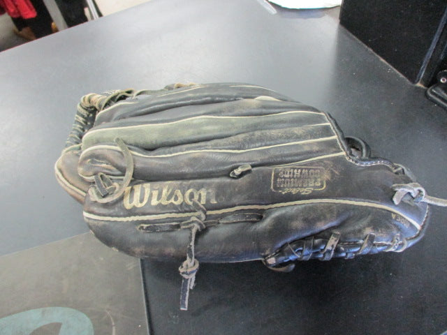 Load image into Gallery viewer, Used Wilson Select Size Unknown Glove - RHT
