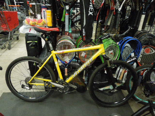 Used Specialized StumpjumperPro M2 with Thudbuster Seat Needs Service