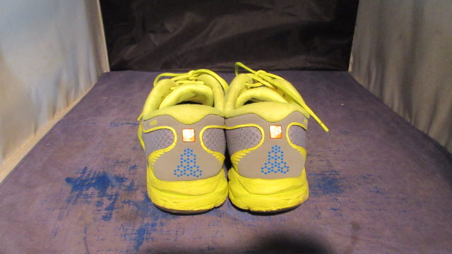 Load image into Gallery viewer, Used New Balance RC1400 Running Shoes Adult Size 9 - worn
