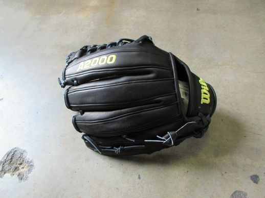New Wilson A2000 Classic 1789 11.5" Infield  Leather Glove - RHT
