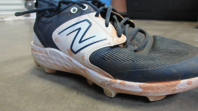 Load image into Gallery viewer, Used New Balance Men&#39;s Fresh Foam 3000 V6 Baseball Cleats - Size 9.5
