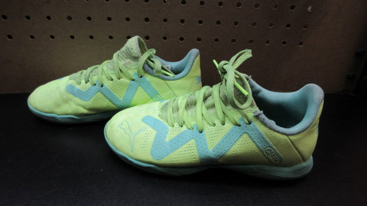 Used Puma Future Play Indoor Soccer Shoes - Size 1