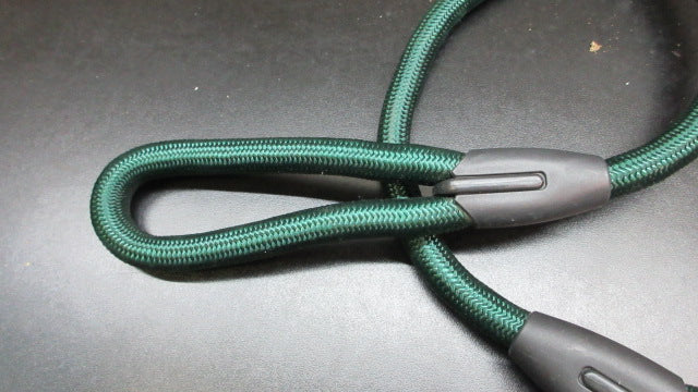 Load image into Gallery viewer, Used Dog Leash 36&quot; - Green
