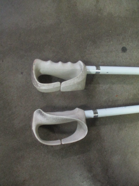 Load image into Gallery viewer, Used White 48" Downhill Ski Poles
