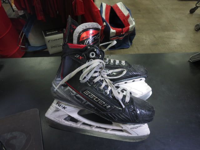 Load image into Gallery viewer, Used Bauer Vapor 3X Hockey Skates Size 7.5 Fit 1
