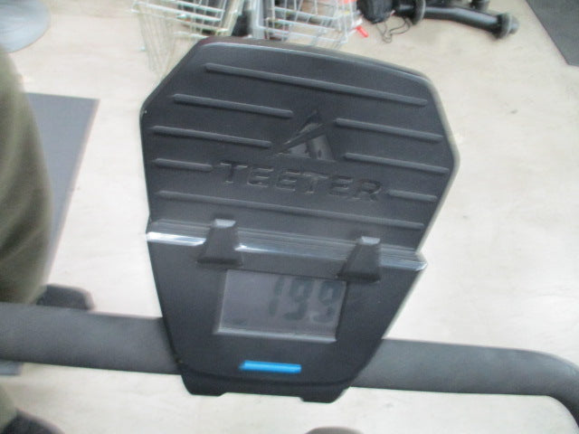 Load image into Gallery viewer, Used Teeter Free Step SE2001 Seated Elliptical
