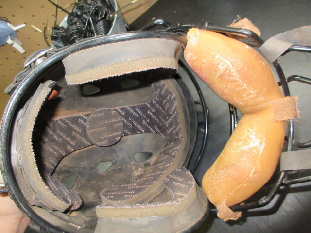 Load image into Gallery viewer, Used MacGregor URS-304 Baseball Catcher's Helmet / Protective Face Mask
