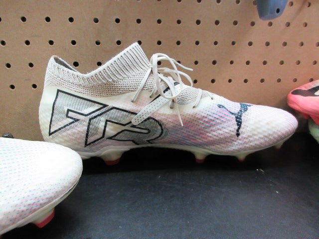 Load image into Gallery viewer, Used Puma Future 7 Ultimate Soccer Cleats - Size 9.5
