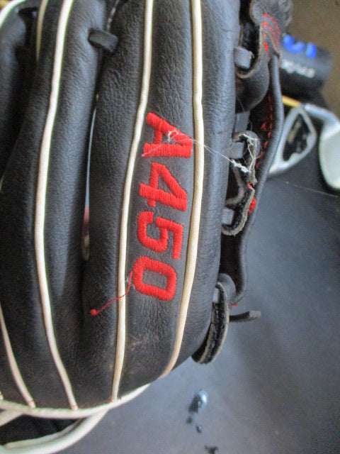 Load image into Gallery viewer, Used Wilson A450 11" Glove - RHT
