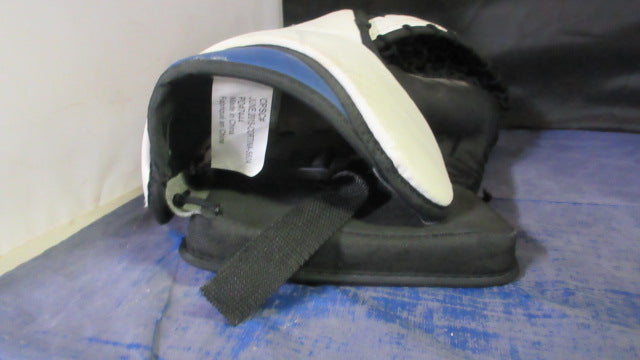 Load image into Gallery viewer, Used Mylec M-560 7000 Street Goalie Catch Glove - Adult - stain
