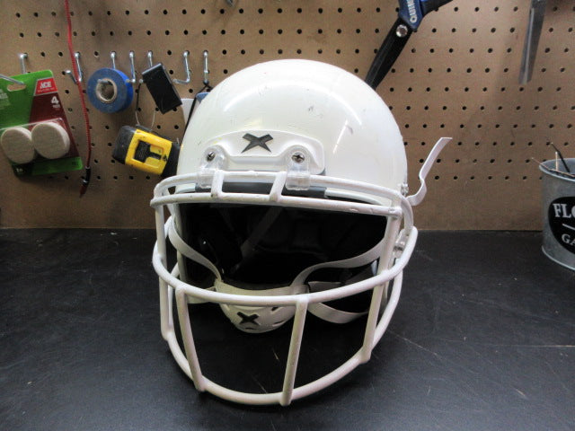 Load image into Gallery viewer, Used Xenith X2E+ Football Helmet -  Size Youth Medium
