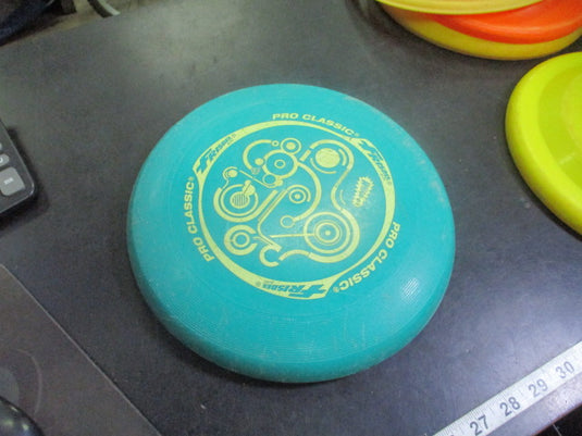 Used Frisbee Pro Classic Disc