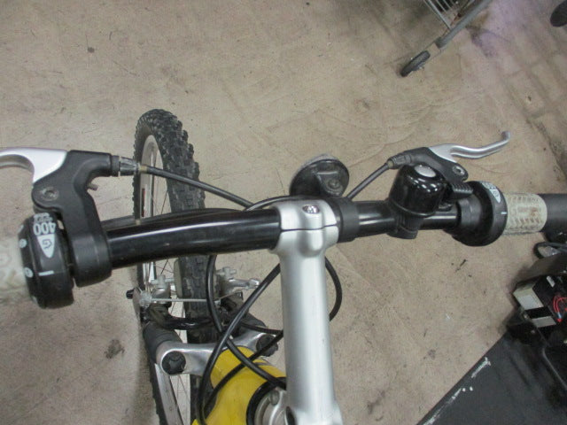 Load image into Gallery viewer, Used Cannondale Super V 500 21-Speed Mountain Bike
