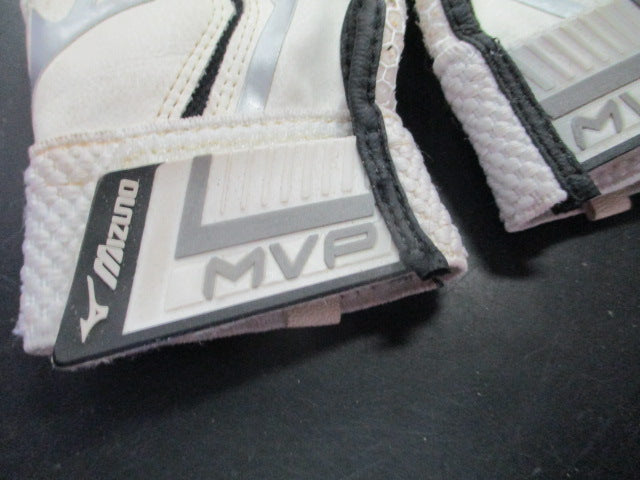 Load image into Gallery viewer, Used Mizuno MVP Size T-Ball Batting Gloves
