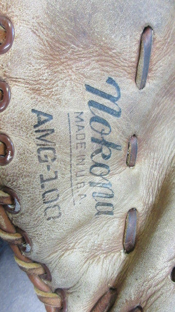 Load image into Gallery viewer, Used Vintage Nokona Pro Line 10&quot; Leather Glove - RHT
