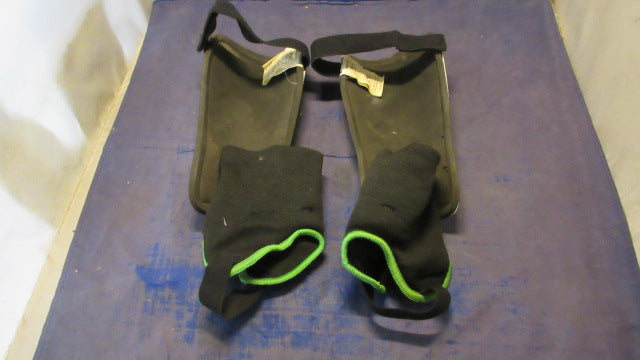 Load image into Gallery viewer, Used Champro D1 Shin Guards Size Large - small wear
