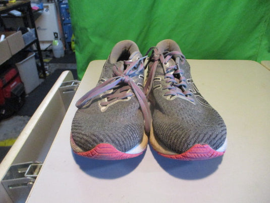 Used Asics GT-2000 Size 9.5 Running Shoes