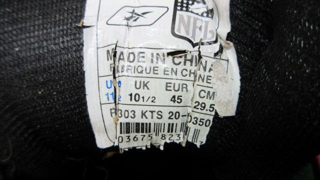 Load image into Gallery viewer, Used Reebok Football Cleats - Size 11.5
