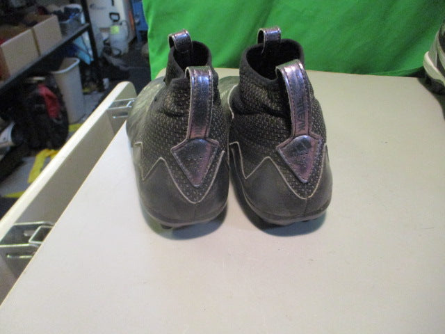 Load image into Gallery viewer, Used Adidas Freak Spark Size 6 Cleats
