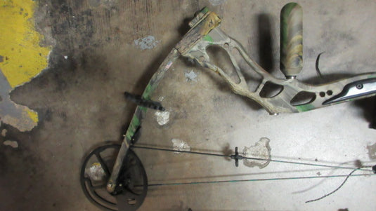 Used Bowtech Sniper Compound Bow 60 draw with Misc Acc Shown In Pictures