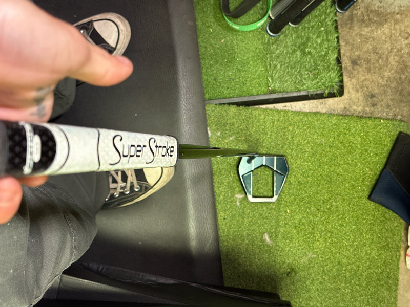 Load image into Gallery viewer, Used TaylorMade Spider S Platinum Pure Roll Offset 55G Right Hand Mallet Putter
