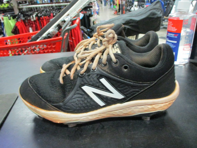 Load image into Gallery viewer, Used New Balance BB/SB Size 7.5 Metal Cleats
