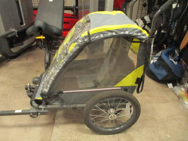 Load image into Gallery viewer, Used Allen Sports 3 Wheel Child Bike Trailer
