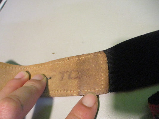 Used TCK Adult Red Camo Baseball Belt