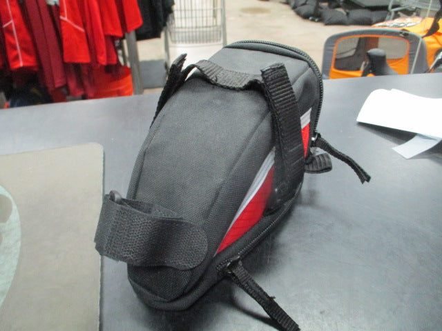 Load image into Gallery viewer, Used Serfas Under Seat Bike bag
