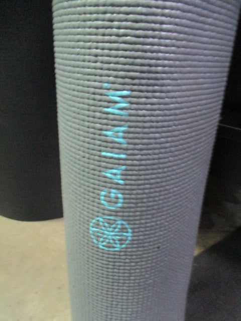 Used Gaiam Yoga Mat - 67.5